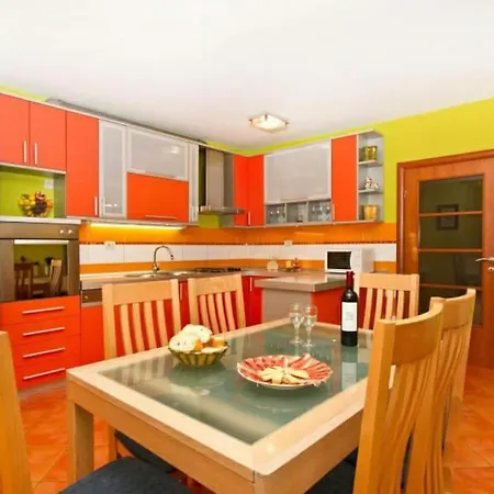 Krnic Sol - Split, With A Heated Pool Σπίτι διακοπών Σολίν