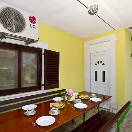 Krnic Sol - Split, With A Heated Pool Solin