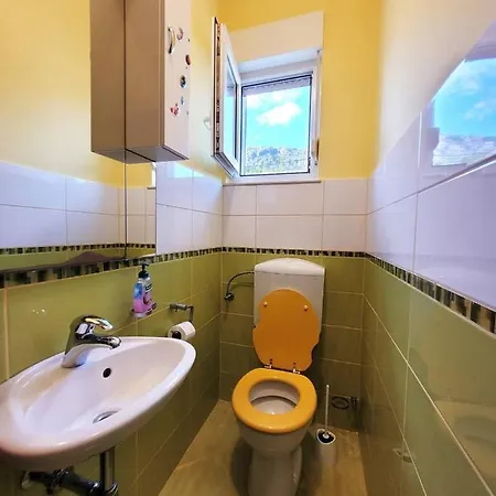 Vakantiehuis Beautiful - Private Heated Pool, Parking, Bbq Near Split *