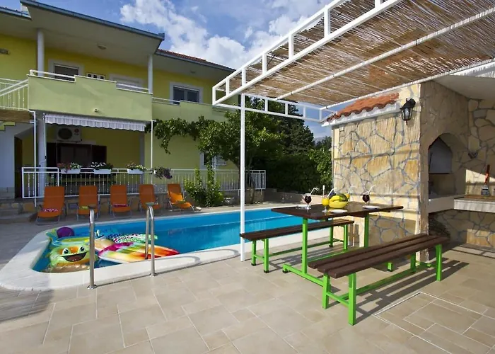 Krnic Sol - Split, With A Heated Pool *